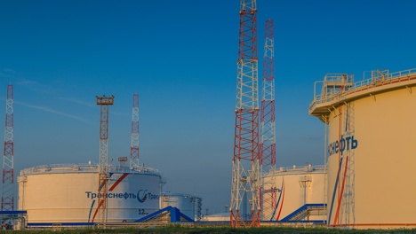 «Транснефть — Западная Сибирь» проверила резервуар на герметичность и прочность