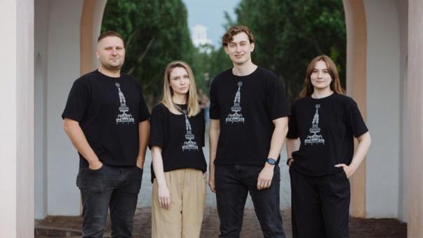 Для омичей выпустили коллекцию мерча с достопримечательностями родного города