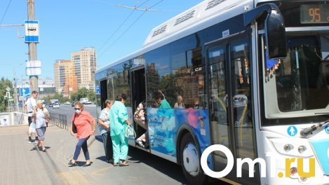 Сергей Шелест: омских водителей маршруток ждут на работу в муниципальные пассажирские предприятия
