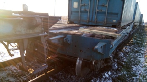 В Омской области с рельсов сошли четыре вагона