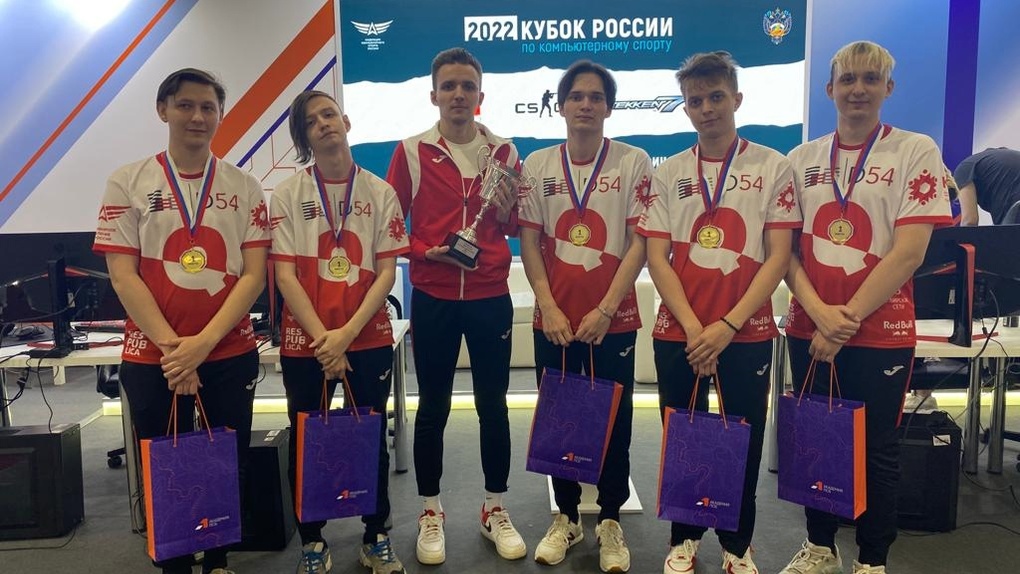 Новосибирская команда выиграла Кубок России по киберспорту. ВИДЕО 18+