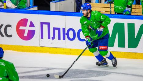 Коледов из «Салавата Юлаева» уходит в омский «Авангард»