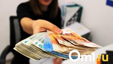 Омичей предупредили об опасности «покупки» «Пушкинской карты»