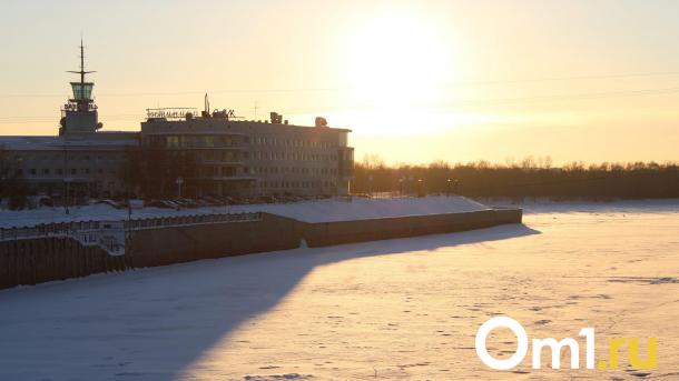 Подросток поскользнулся и чуть не утонул в Омке