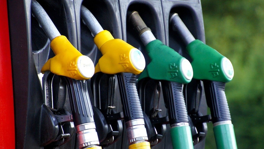 На новосибирских АЗС выросли цены на бензин и дизельное топливо