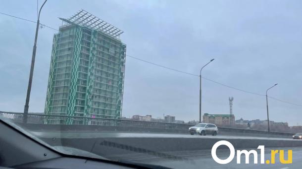 В Омске затопило зелёную высотку возле Фрунзенского моста
