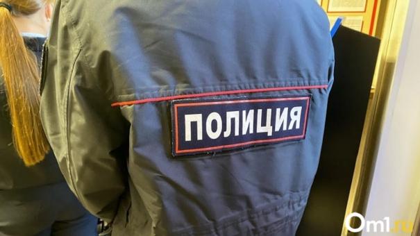 Запер в квартире: новосибирец похитил знакомого из-за денег