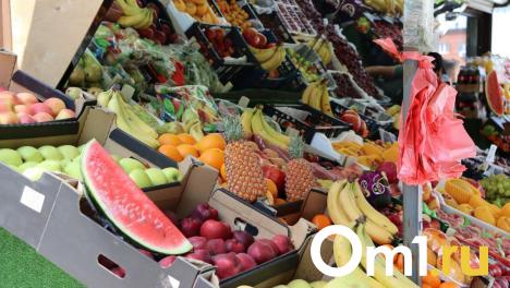 В Омске в партии черешни обнаружили следы опасного насекомого