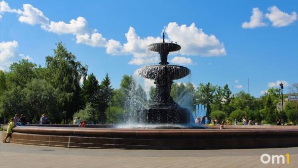 Жара до +33: омичам пообещали знойную рабочую неделю