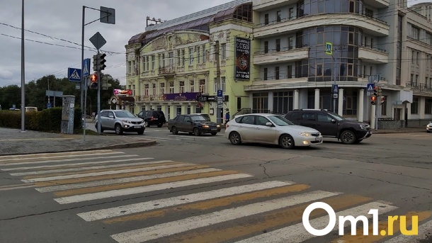 На омские дороги нанесут разметку и установят светофоры на 50 млн рублей