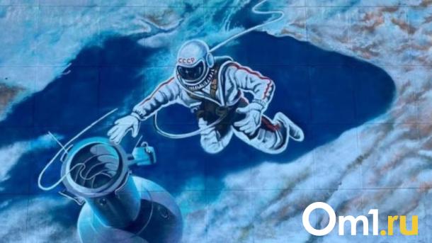 Десятки зданий в Омске украсят красочными рисунками