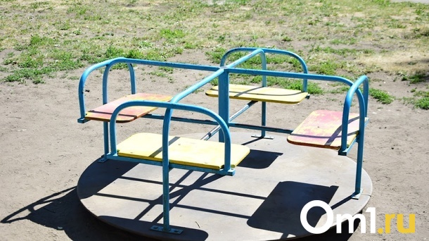 В омской семье, где парень изнасиловал младшую сестру воспитывается 11 детей