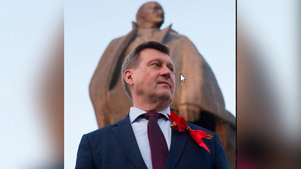 Зарплату за день перевёл на помощь жителям ЛНР мэр Новосибирска Анатолий Локоть