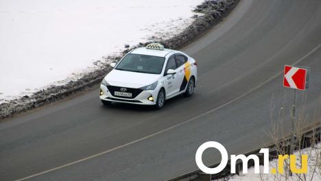 Из Нефтяников до центра за 1 400: в Омске взлетели цены на такси