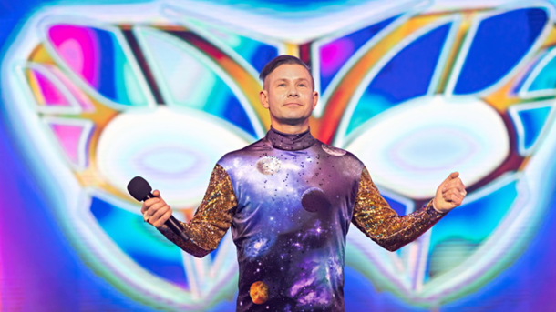 Певец из Новосибирска Митя Фомин расстроился после ухода из шоу «Маска.Танцы»