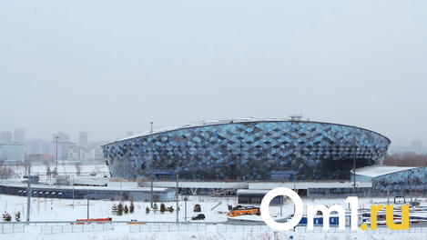 В новосибирскую ледовую арену ищут уборщиков и дворников за 36 млн рублей