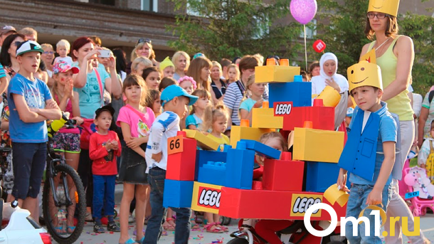 Датская компания LEGO полностью уходит из России