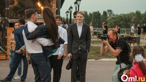 Стали известны даты последних звонков и начала экзаменов в школах Новосибирска