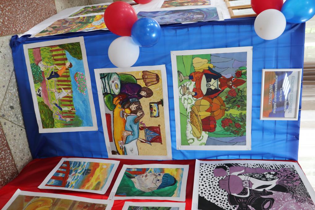 В Омском районе чествовали талантливых школьников