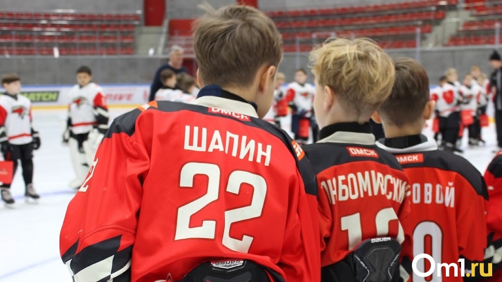 Бывшие игроки «Авангарда» Куляш и Таратухин стали тренерами молодых хоккеистов