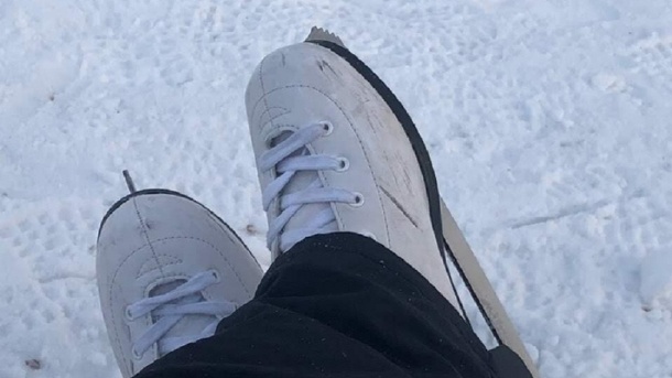 В Омске перед Новым годом запоздало откроют новый крытый каток
