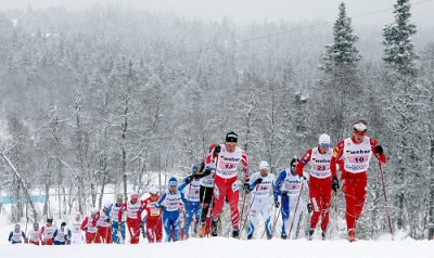 Дорожные службы Омска оставили лыжников без снега