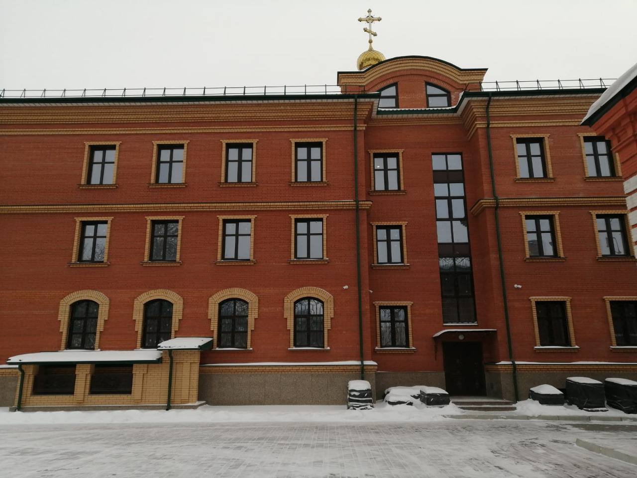 У кинотеатра «Маяковский» сдали главное здание Омской епархии — ФОТО |  27.12.2022 | Омск - БезФормата