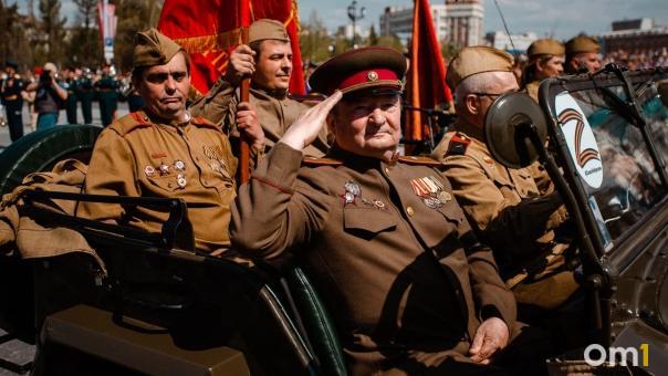 Как прошёл в Омске парад в честь 77-й годовщины Великой Победы. ФОТОРЕПОРТАЖ