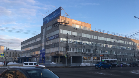 В Омске бизнес - центр «Сатурн» продают за 116 миллионов рублей под склады