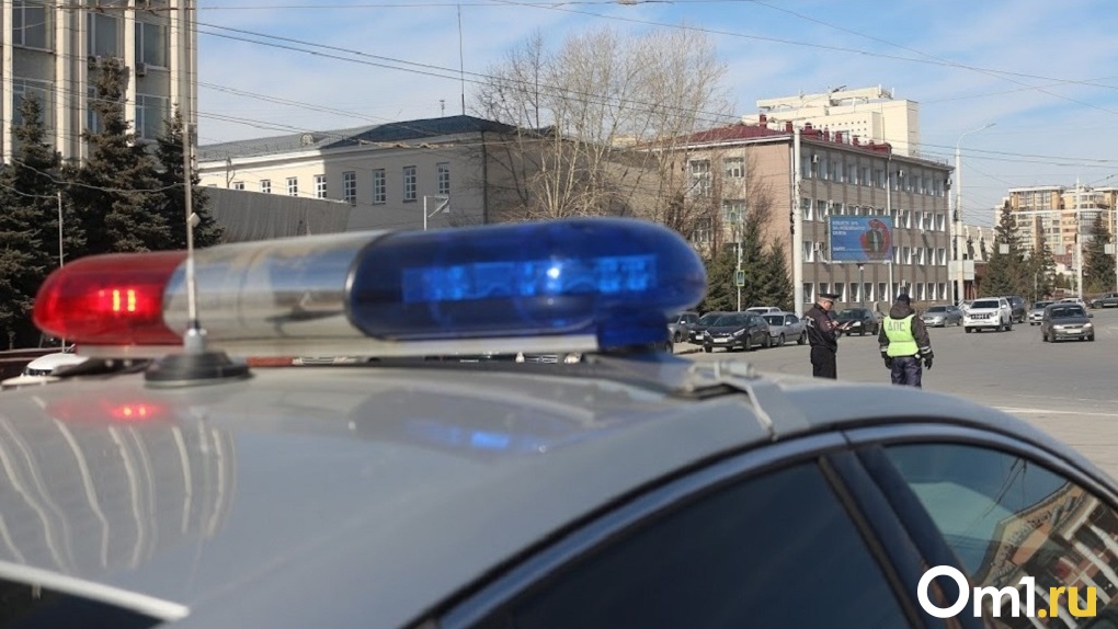 В Омске будут судить экс-полицейского, который устроил аварию и скрылся с места