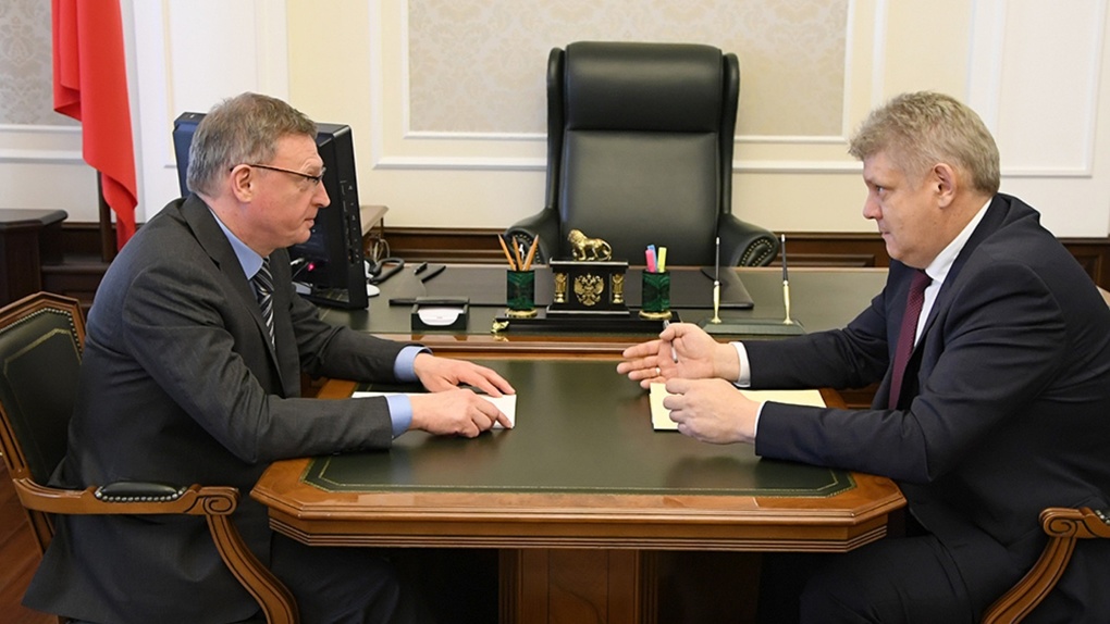 Губернатор Омской области Бурков встретился с полпредом президента Серышевым