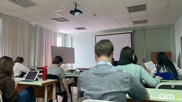 Омичам рассказали, сколько бюджетных мест будет в вузах в новом учебном году
