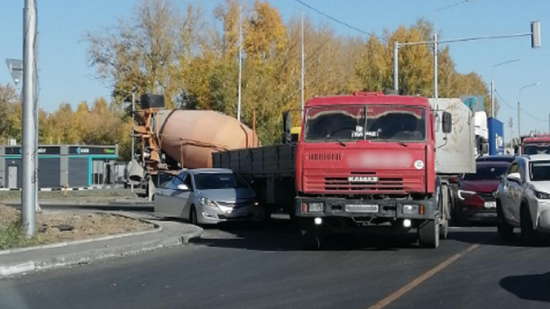 Улицу Большевистскую сковали пробки в Новосибирске 23 сентября