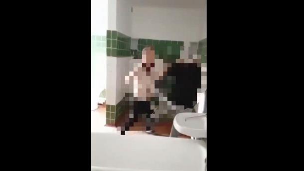 В Крутинском доме-интернате мужчина избивал пожилых людей