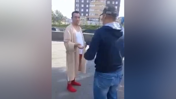 «Накормил бы трусами»: депутат Панфёров сравнил устроивших фотосессию с памятником новосибирцев с ЛГБТ