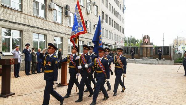 Ветеранам омского УФСИН вручили Знамя ветеранской организации