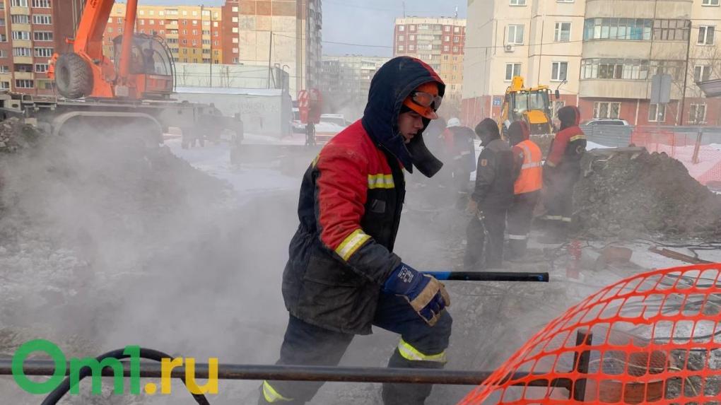 Мэрия Новосибирска прокомментировала прорыв теплотрассы на Адриена Лежена