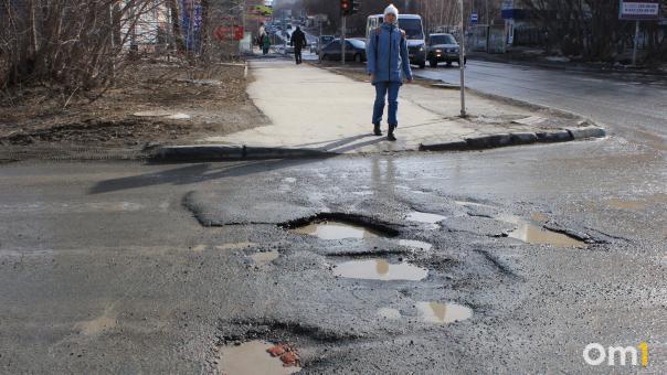 Депутаты Заксобрания Новосибирской области проанализировали объёмы дорожного ремонта в 2021 году
