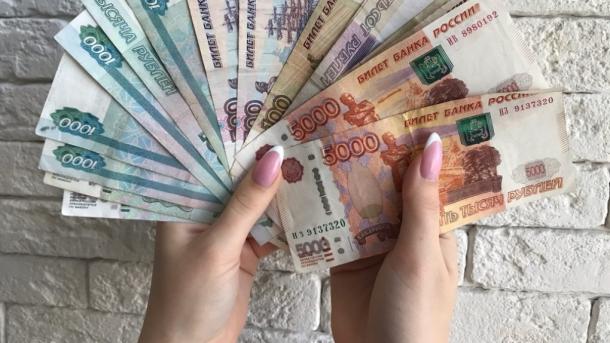 В Новосибирске директора школы осудили за растрату средств