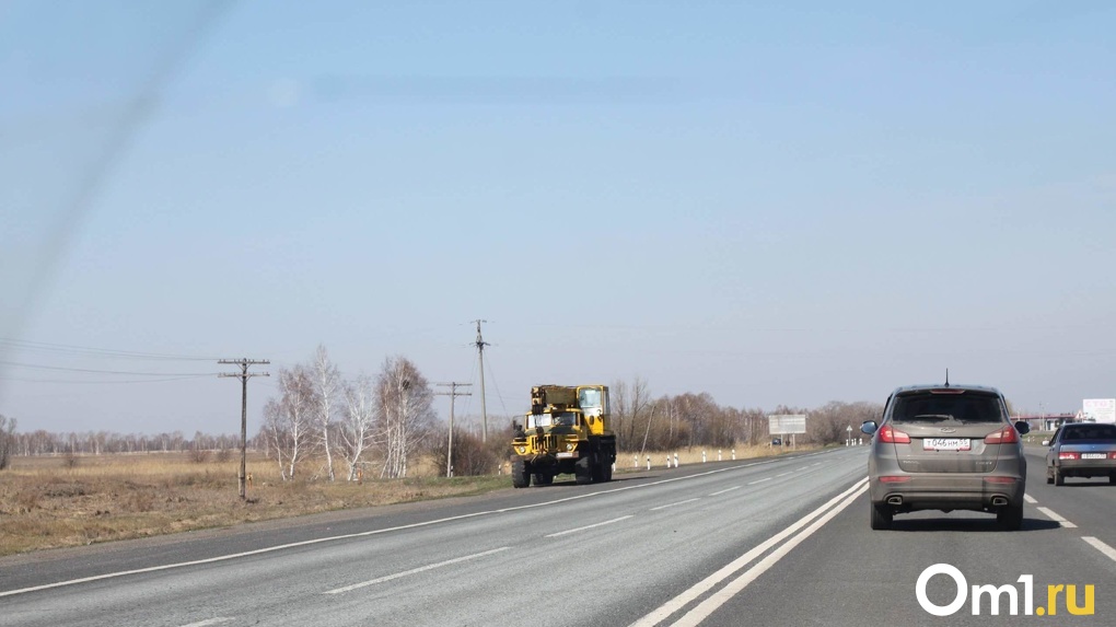 Несколько часов в пробках: мэр Новосибирска поручил ускорить работы на скандальной улице Кедровой