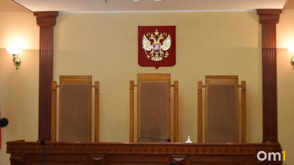 Мать экс-депутата омского Заксобрания Дарьи Бикмаевой судят по статье мошенничество