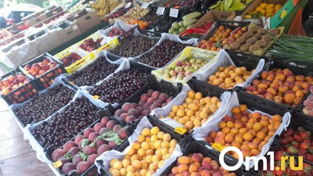 Где дешевле купить арбузы и черешню: цены в киосках и магазинах Новосибирска