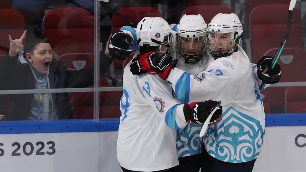 Сборная команда с омскими хоккеистами вышла в финал зимних Международных спортивных игр