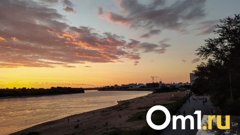 Берегитесь молний: на Омск идут гроза и штормовой ветер