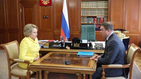 Хоценко пригласил в Омск Валентину Матвиенко