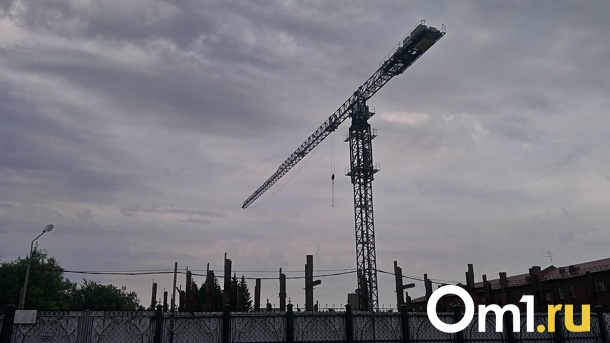 В Омске планируют достроить долевую многоэтажку на улице 70 лет Октября