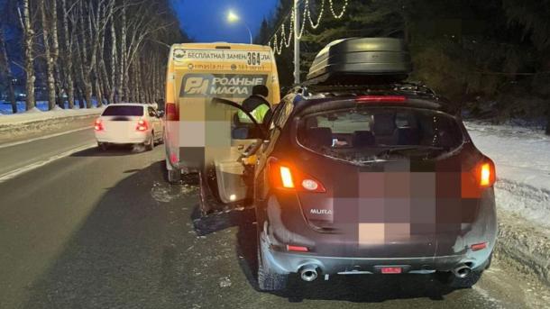 Под Новосибирском маршрутка устроила «паровозик» из трёх автомобилей