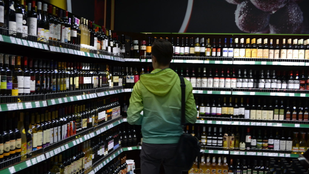 Омские власти хотят запретить «Наполеону» круглосуточно торговать алкоголем