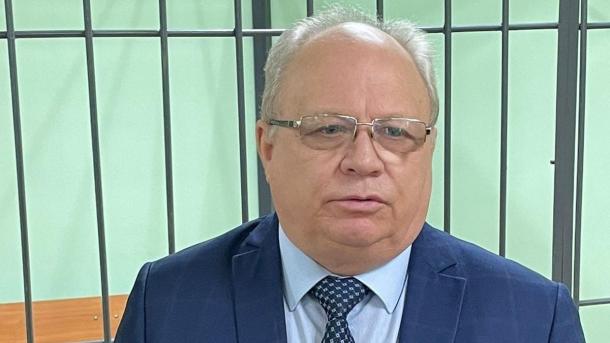 Экс-глава Центрального округа Новосибирска Канунников требует 5 млн с Минфина