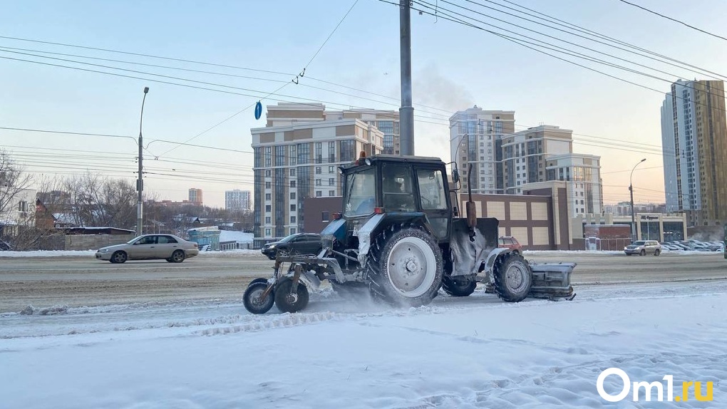 Мэр Новосибирка Анатолий Локоть поручил убирать дороги во время снегопада круглосуточно